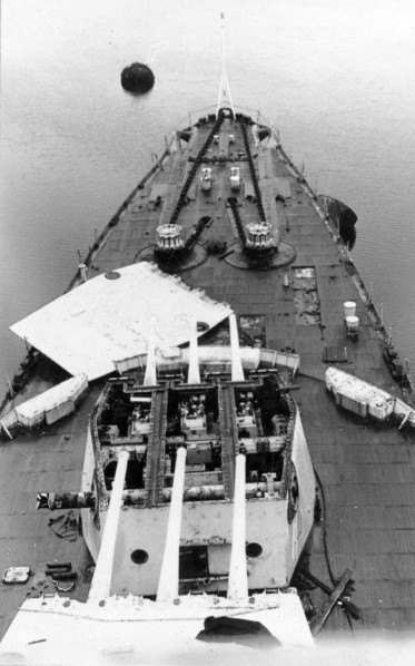 Все це за сукупністю дозволяє заздалегідь визначити, скільки тонн брикетованого чорного і кольорового металу очікувати в Аланг з однієї придбаної одиниці унікального товару, яким для Кешава є крейсер