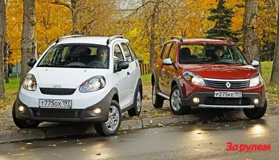 Chery IndiS і Renault Sandero Stepway - найдешевший з можливих способів забратися туди, куди іншим не під силу