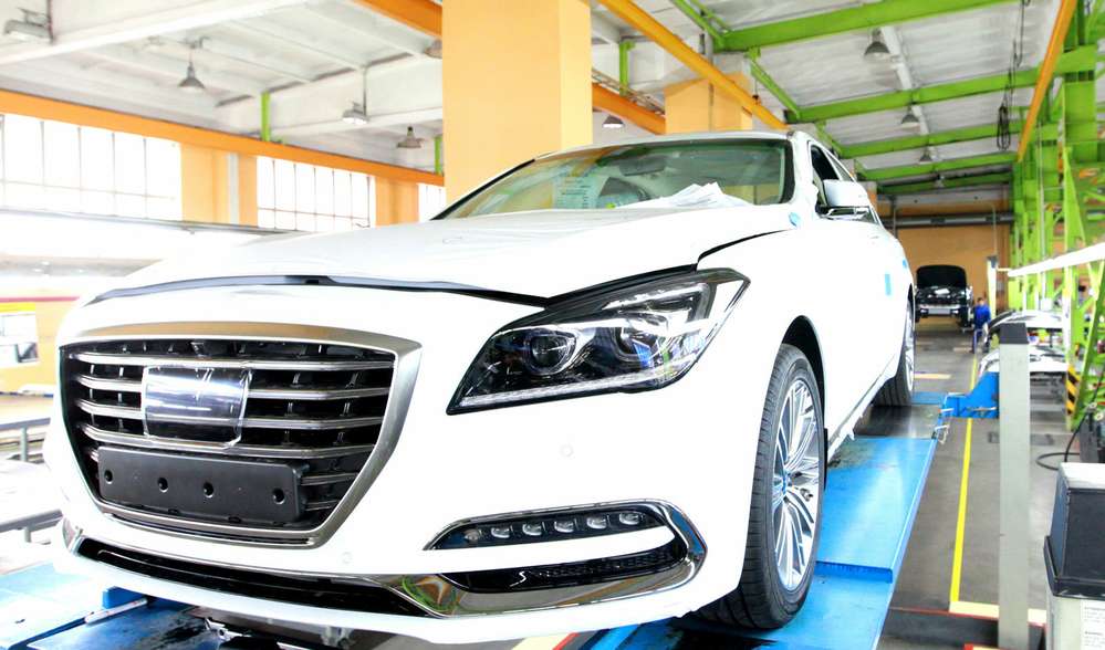 Спроба знайти раціональне зерно в седані Genesis G80