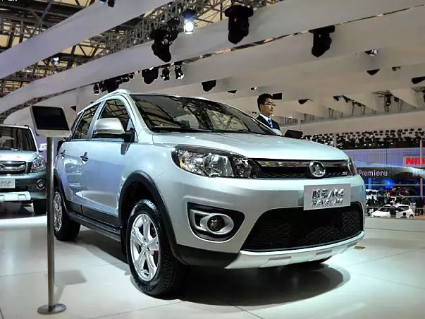 Пані Ван Фенін очолює одну з найбільш динамічно розвиваються автомобільних компаній в Китаї - Great Wall