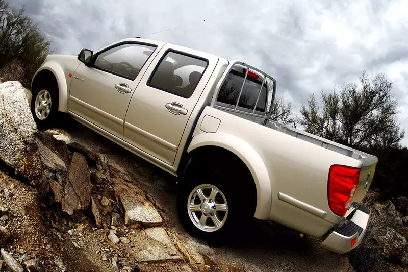 Китайська компанія представила новий флагманський пікап і оголосила про створення окремого суббренда для легких вантажівок