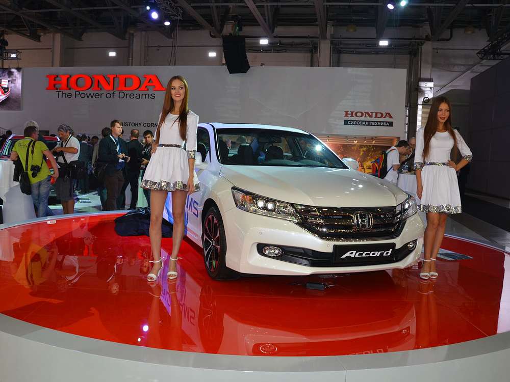 Модель на різних ринках замінять нові седани Acura TLX і Honda Spirior