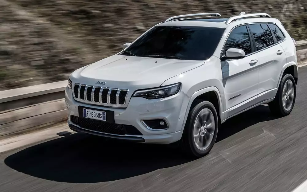 Під сервісну кампанію потрапили автомобілі Chrysler і Jeep, куплені в період з липня 2017 року по квітень 2018 року