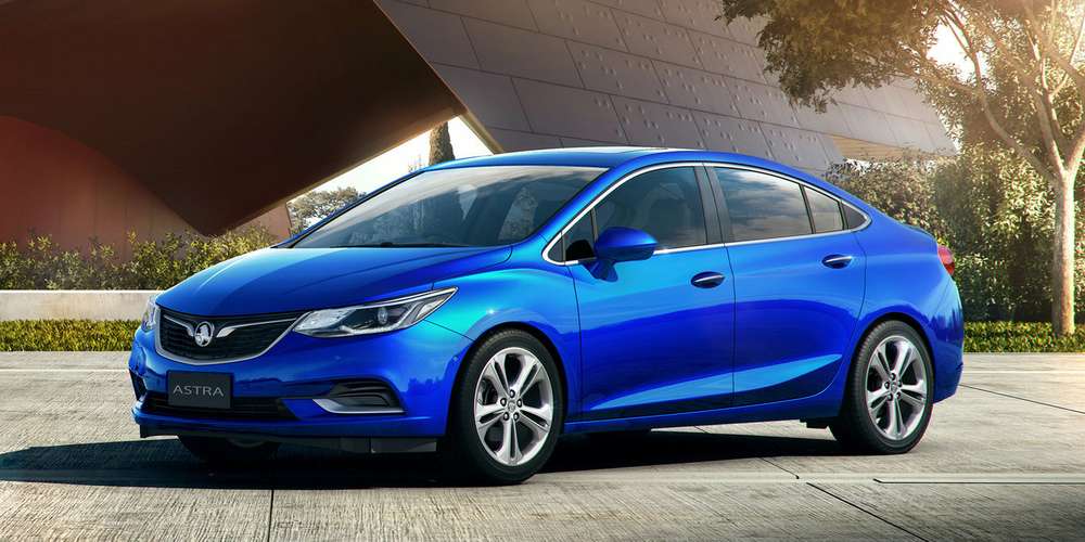 Звістка про те, що концерн General Motors вирішив продати Opel, яким володіє з 1929 року, переполошило не тільки автомобільну Європу, а й політичні кола Німеччини, а також Великобританії, оскільки «причепом» в цій угоді йде дихаюча на ладан марка Vauxhall