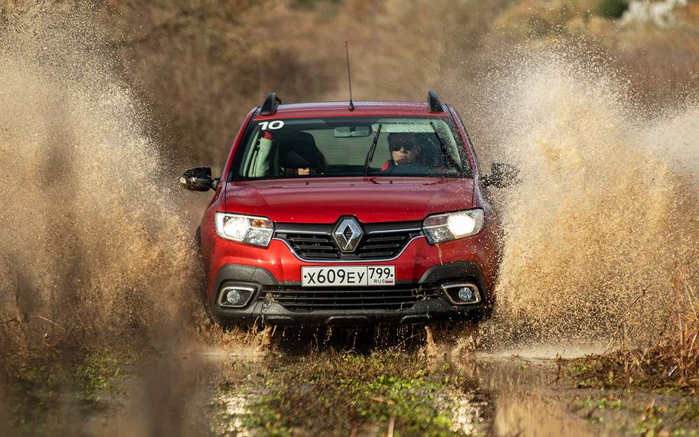 Приставку Crossover отримає версія, відома у нас під ім'ям Stepway