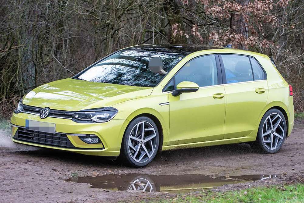 На початку тижня представники компанії стверджували, що виробництво восьмого покоління бестселера марки почнеться в червні, а тепер раптом передумали