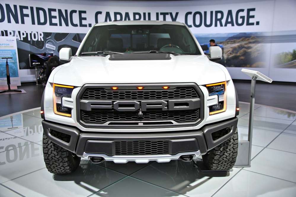 сувору техніку аж ніяк не мирного призначення