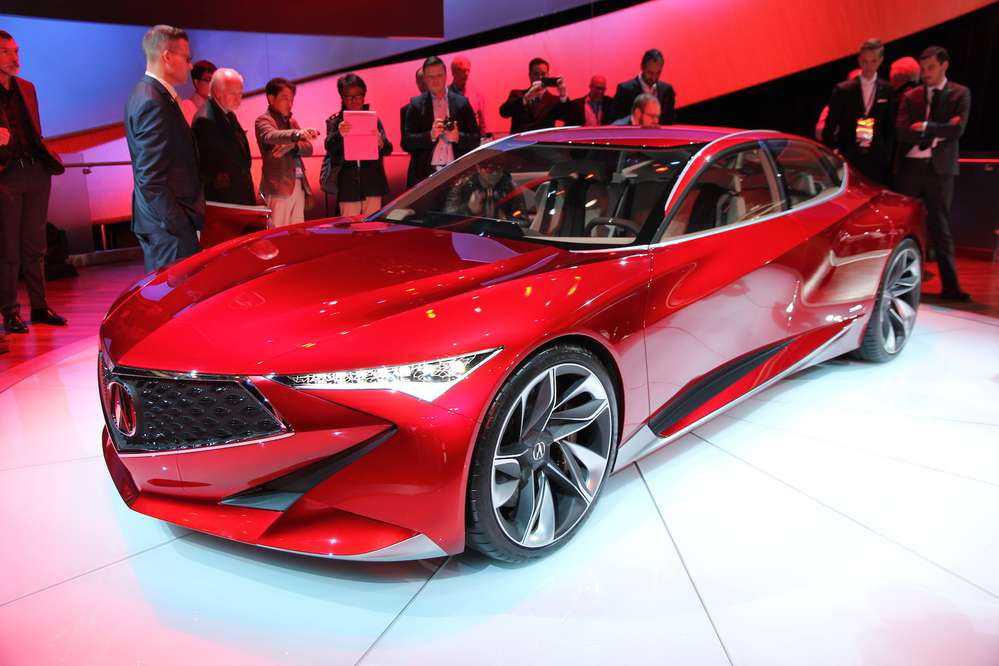 На виставку в Детройті свіжоспечена фірма привезла відразу дві прем'єри