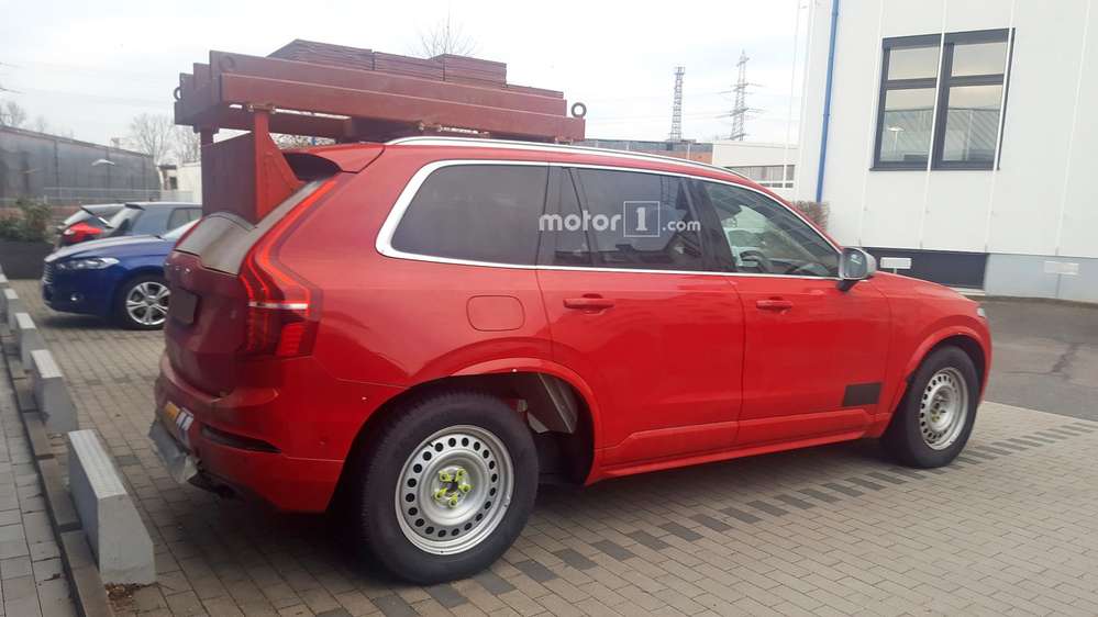 В основному мова йшла про новий підхід марки до сервісного обслуговування