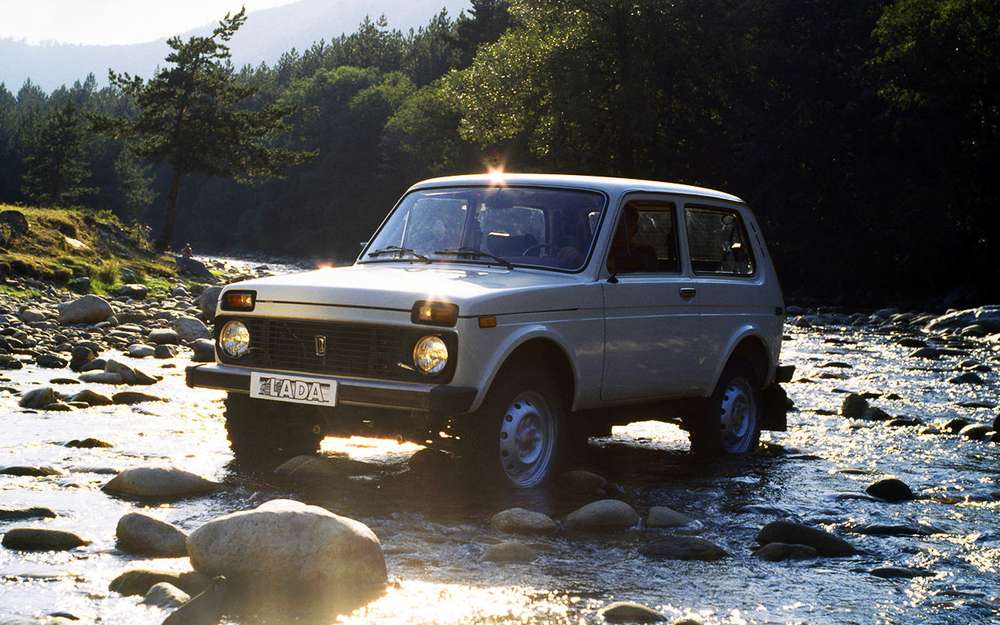 За ці гроші ринок пропонує чимало цікавих полноприводников з пробігом - від класичних рамних позашляховиків до кросоверів з прихованим потенціалом