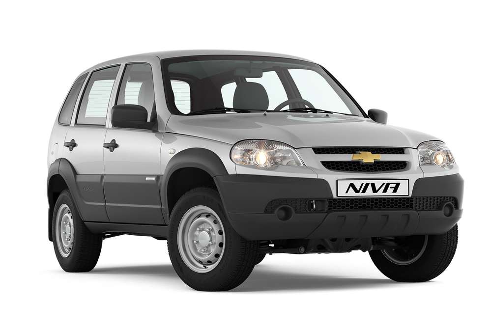 Нове покоління рамного позашляховика обіцяють представити в серпні