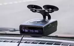 Суперництво виробників радар-детекторів і вимірників швидкості не припиняється ні на мить