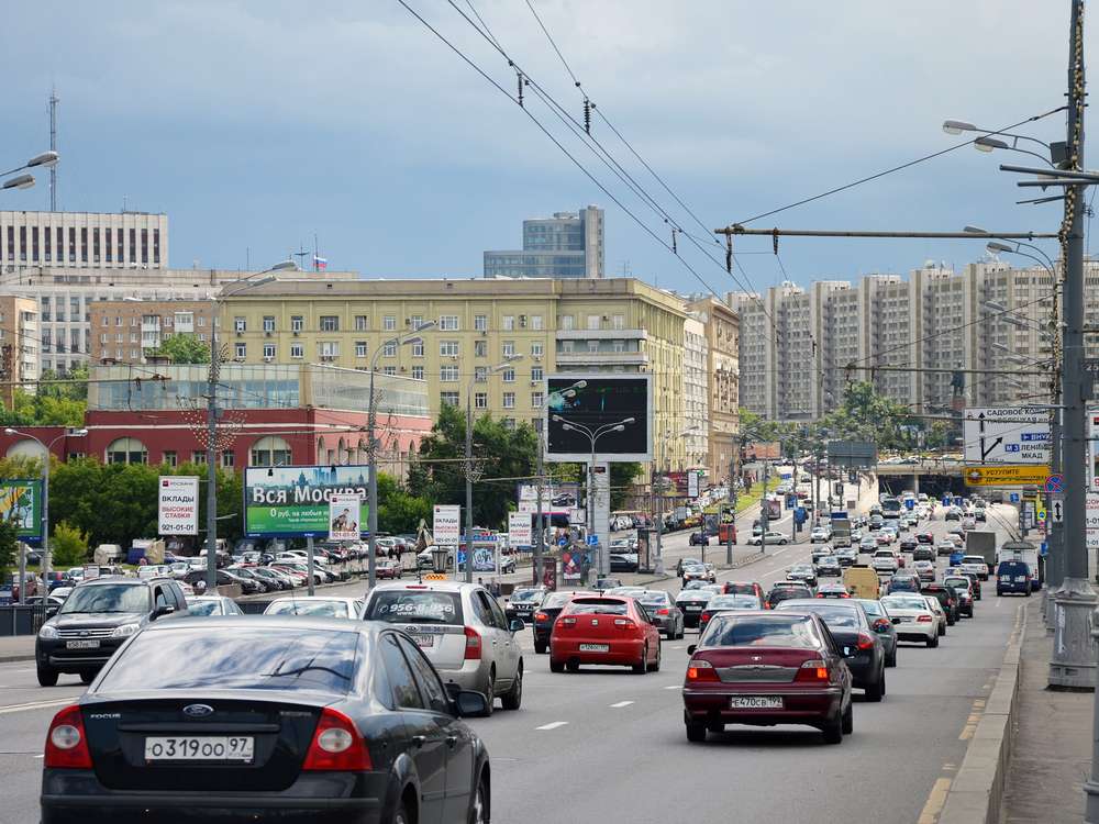 Ліфтбек Lada Granta в варіанті «Люкс» вже спочатку комплектується поліпшеною шумоізоляцією