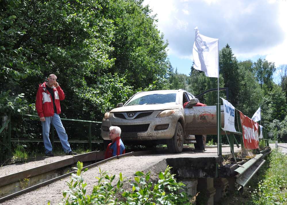 Після того як мені довелося покерувати Nissan Terrano і Great Wall Hover H5, настала черга UAZ Patriot
