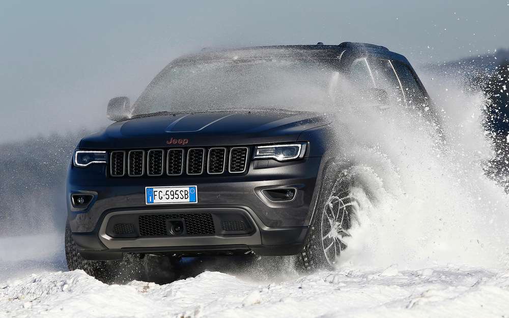Піддаємося чарівності оновленого позашляховика Jeep Grand Cherokee
