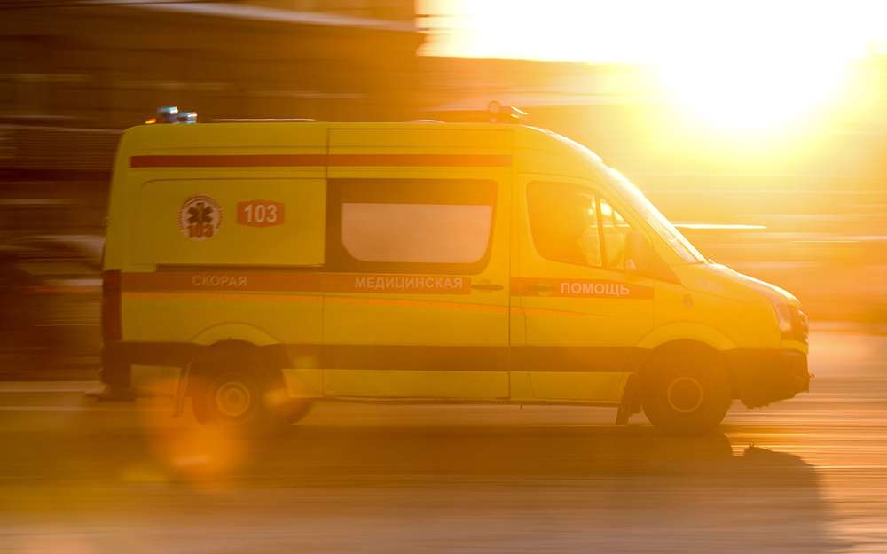 В результаті ДТП за участю трьох автомобілів, один з яких належить дорожнім службам, загинули шестеро і постраждали ще 13 осіб