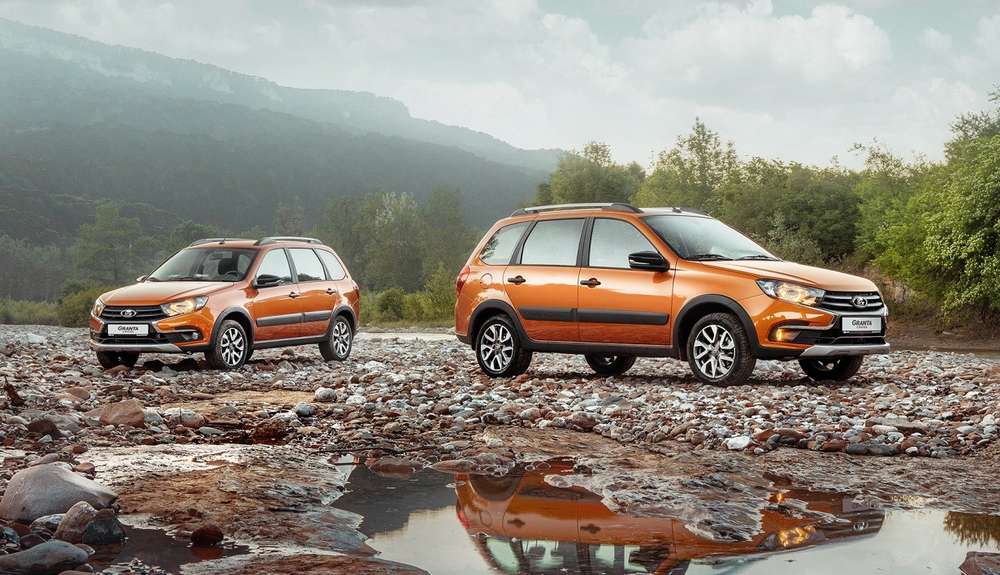 У Мережі з'явилися фотографії спортивної версії Лади Гранти, яка проходить випробування на дорогах загального користування