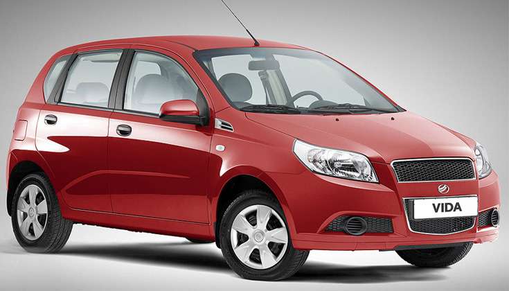 Коли зірвали покривало з автомобіля на стенді ZAZ, все побачили посвіжіло особа VIDA: по-східному подовжені очі-фари, виразніше виглядають противотуманки, на «фасадах» корпусів зовнішніх дзеркал повторювачі сигналів повороту