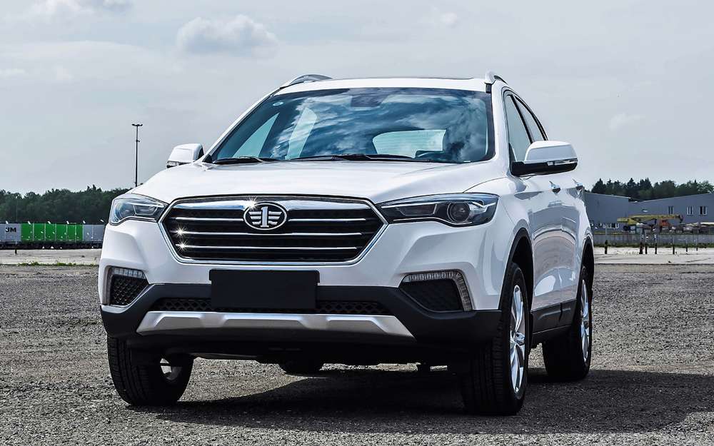 Як прибалтійський Калінінград, на вулицях і в околицях якого автомобіль продемонстрував свій характер