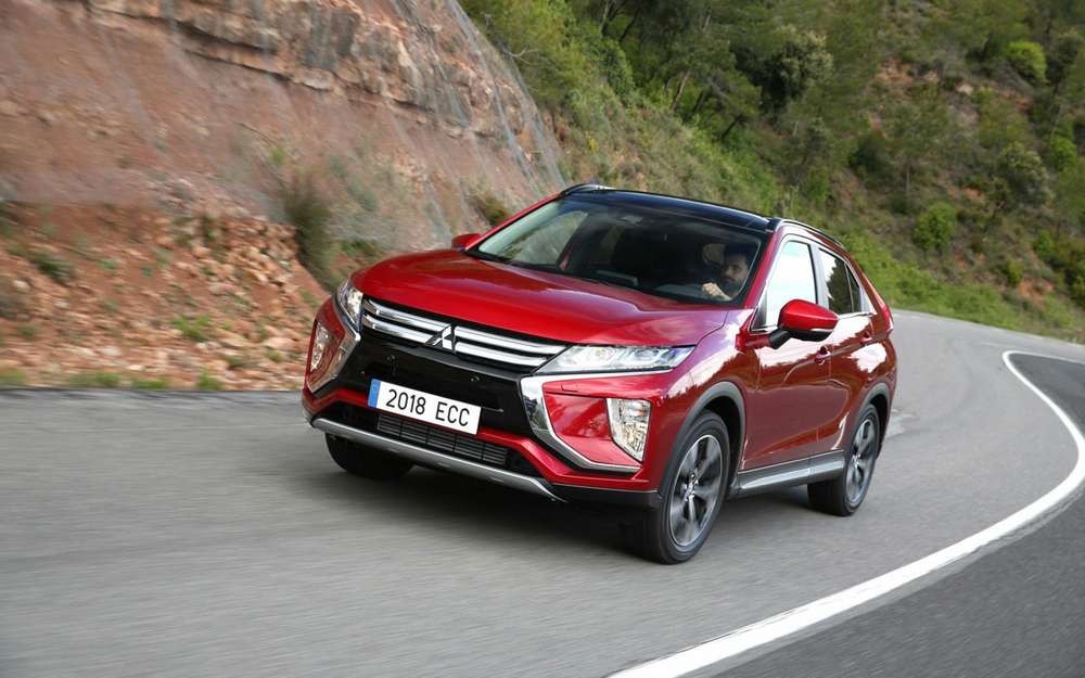 Виявляється, у конкурентів, оновити в кінці минулого року, багато спільного