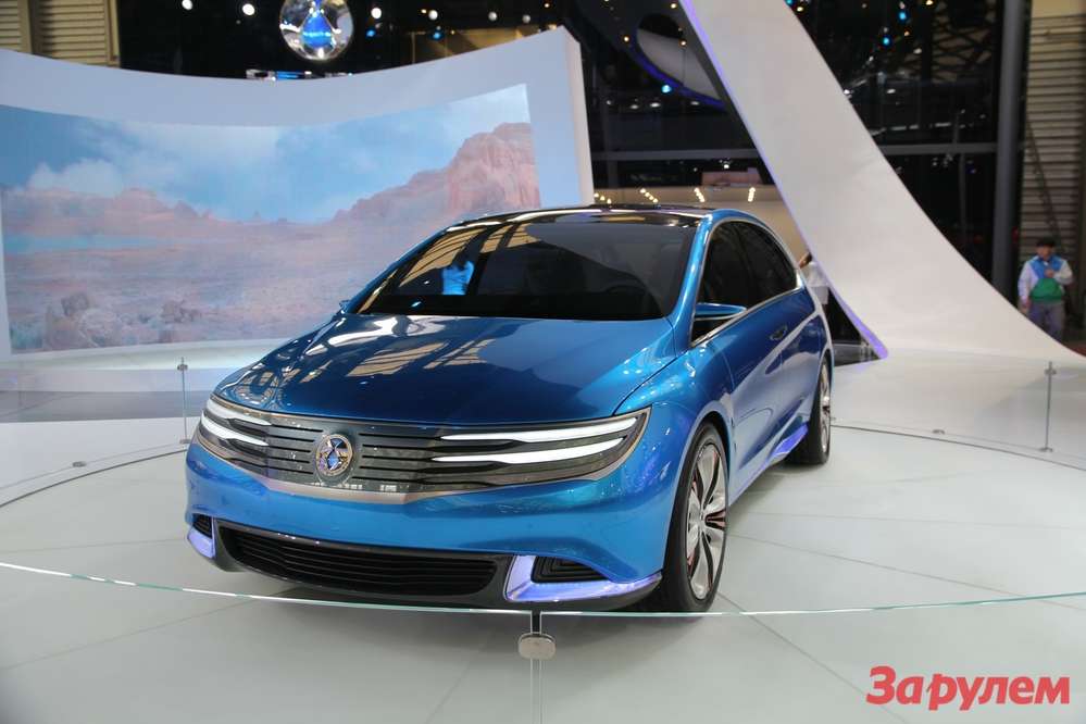 Серед новинок - «псевдокроссовер» Fulwin 2 Cross, наступник кросовера Tiggo - концепт Beta 5, і новий седан Alpha 7