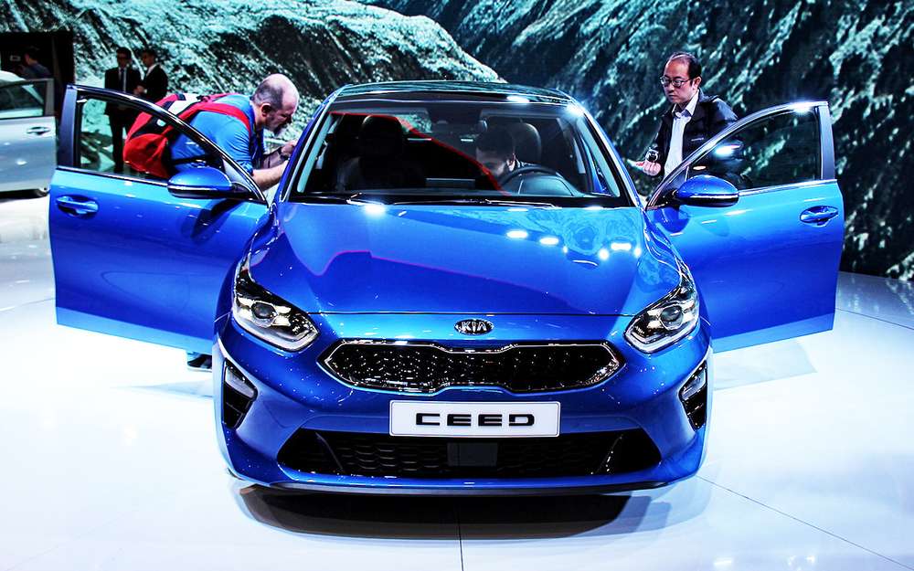 Онлайн-трансляція триває