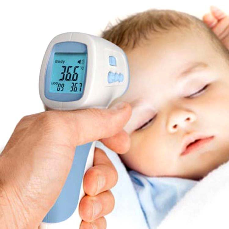 Той, у кого є маленькі діти, знає, наскільки буває важко змусити їх поміряти температуру в разі хвороби