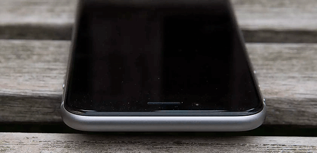 Якщо замість зображення камера показує тільки чорний фон, зверніться до найближчого сертифікований центр Епл