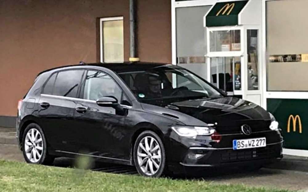 Під відкличну кампанію потрапили машини Caravelle, Golf і Passat, куплені в період з 2002 по 2004 роки
