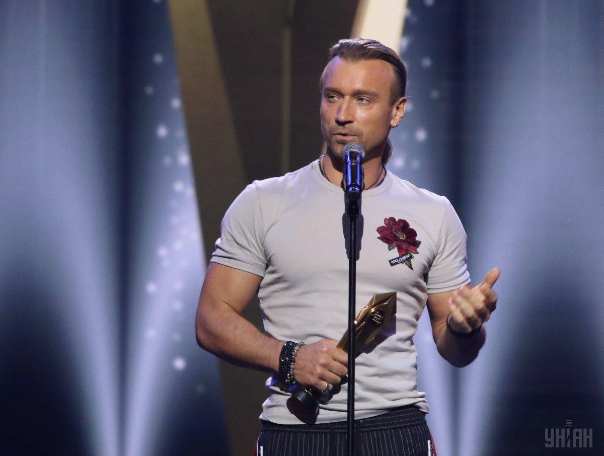 Прем'єра пісні «Вишиванка» вперше відбулася на сцені шоу, присвяченого Дню Незалежності держави