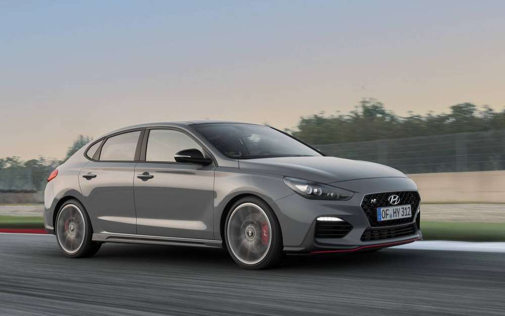 Головні прем'єри Парижа - в нашій галереї