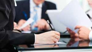 Найбільш прийнятним варіантом на сьогоднішній день, є використання аутсорсингу для бізнесу