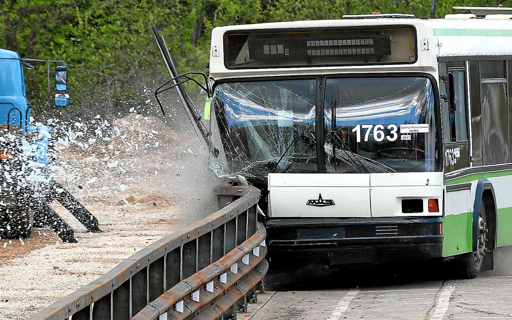 Сподіваюся, зауваження стосується тільки машин з перших партій, до яких відноситься і наша Kuga