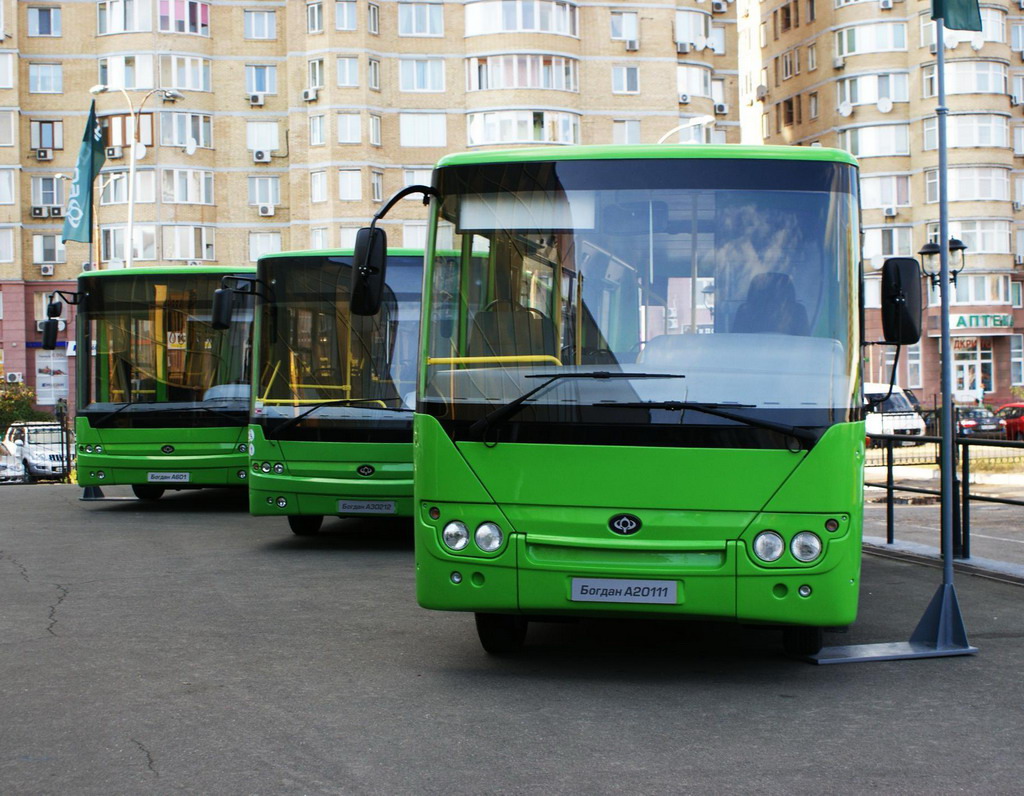 Рівень попиту на приміські автобуси малого класу в Україні в 2012 році маркетологи компанії оцінюють в 800-900 од