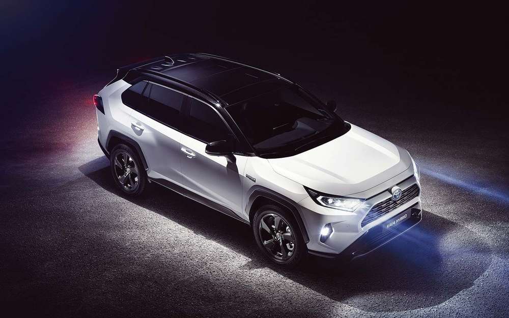 Поки мінімальна вартість автомобіля складає 2,58 млн руб