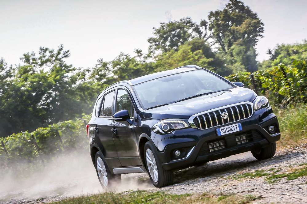 Автомобіль отримає два мотори і дві коробки передач