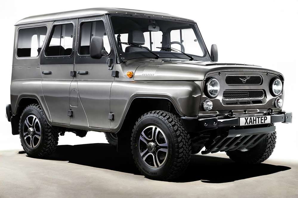 Це автомобіль в двокольоровому забарвленні і з розширеним позашляховим пакетом і він напевно порадує любителів серйозного бездоріжжя