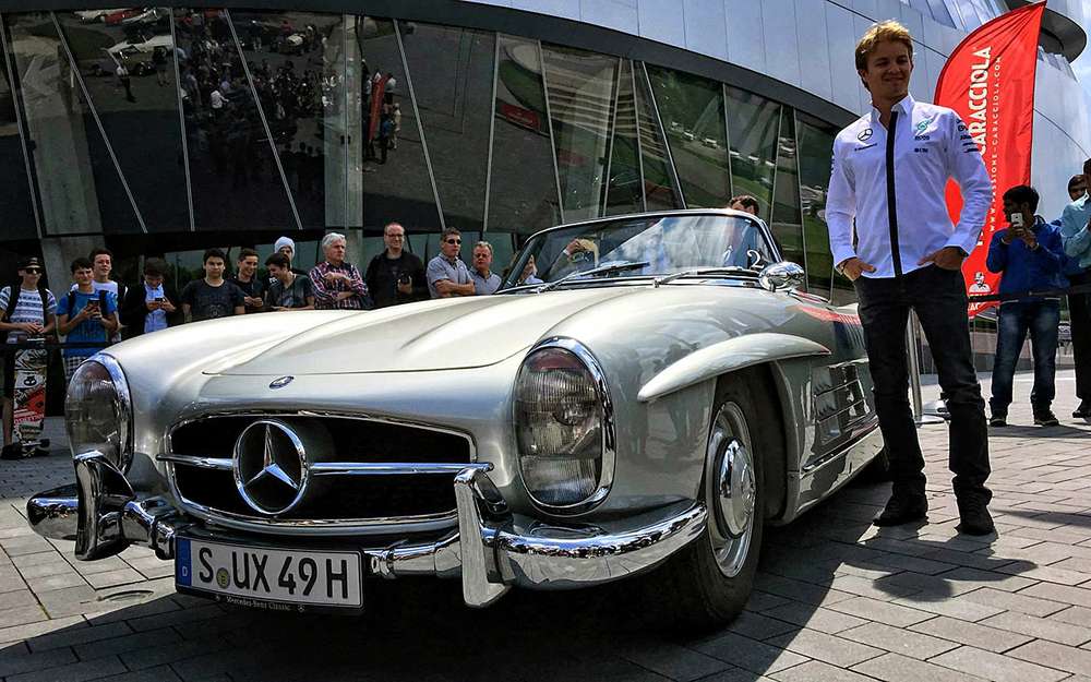 Але саме їм-то вибрати машину до душі не завжди, м'яко кажучи, можливо