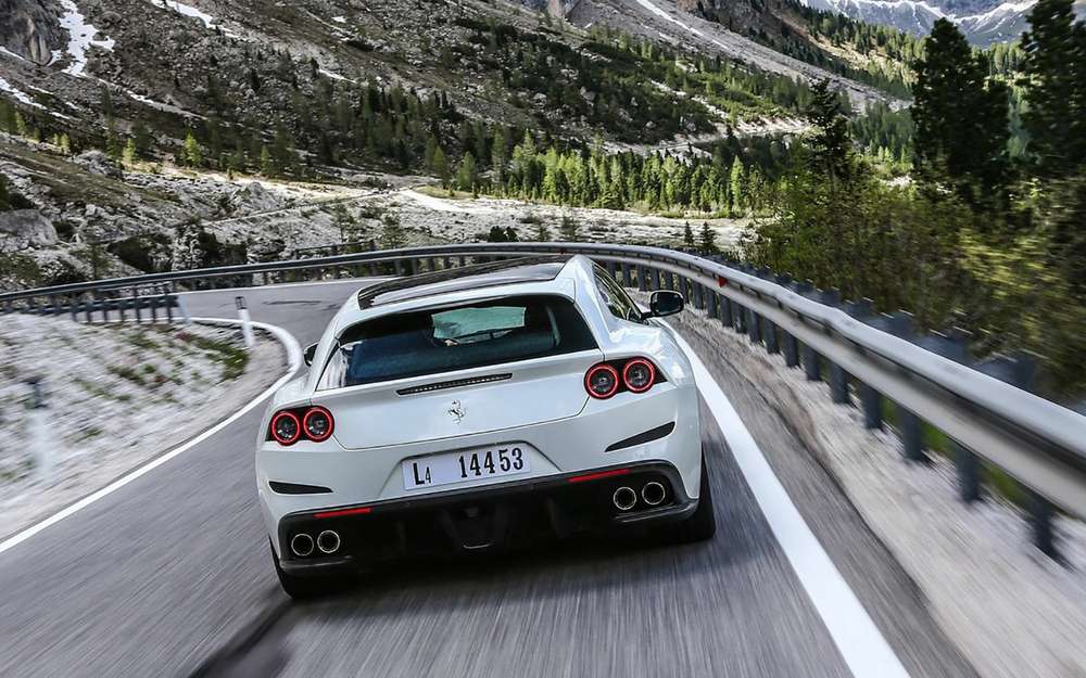 Але вибирають вони для себе теж дуже швидкі моделі