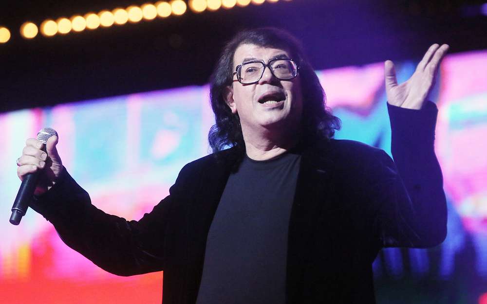 І завдяки йому дітлахи просто рвуться в операційну, адже це єдина можливість покататися на жаданому електрокарі