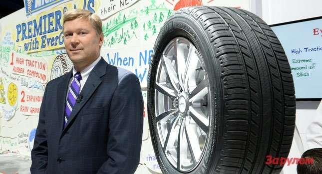 Другий день на міжнародних автомобільних виставках завжди проходить спокійніше першого: бігати від презентації до презентації вже не потрібно, так що можна розважливим поглядом подивитися на всі експонати і знайти те, на що інші не звертали уваги