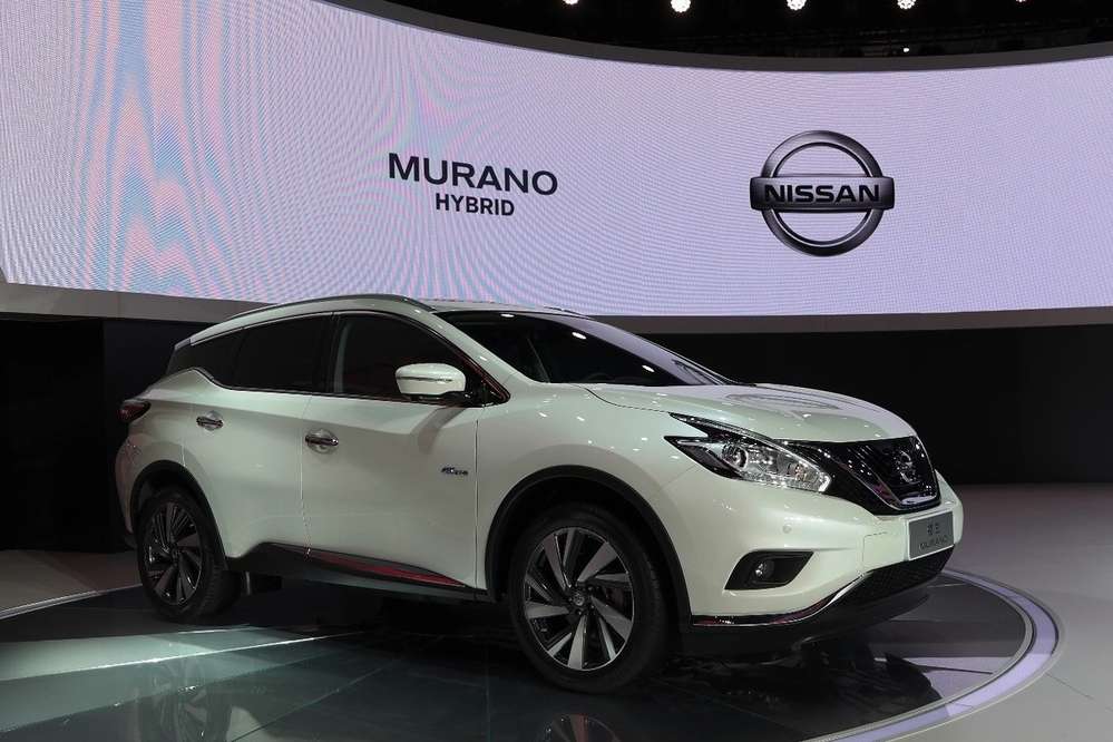 Модель RX 200t є глобальною і напевно буде доступна в Росії