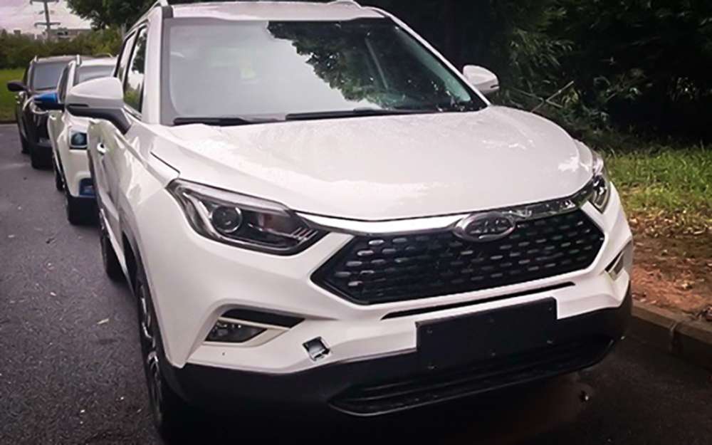 На цій платформі також базуються пікапи Renault Alaskan і Nissan Navara