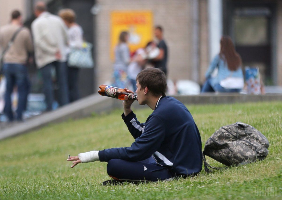 Експерти Всесвітньої організації охорони здоров'я пов'язують з алкоголем виникнення близько 200 захворювань