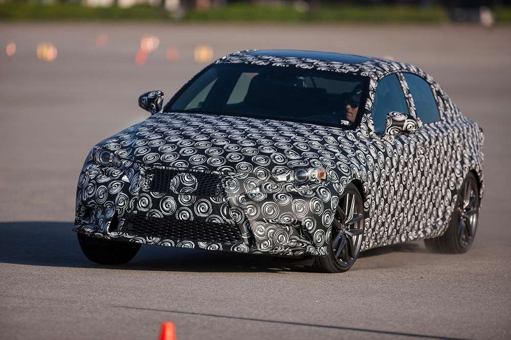 Новий представницький спортседан Maserati Quattroporte VI отримав нові бітурбомотор V6 і V8, а також повний привід