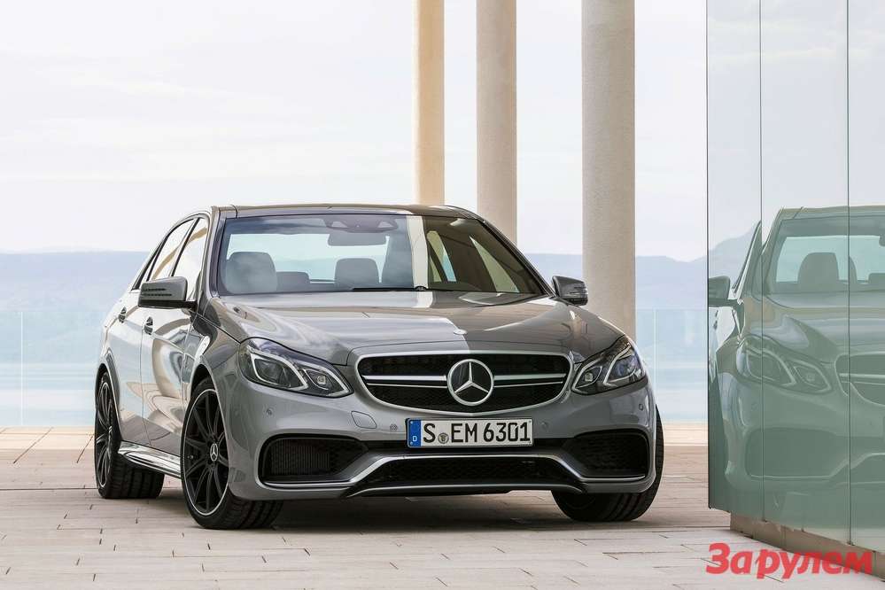 Крім слів про «яскравий і несподіваний дизайн» і гибридно-електричний силовий агрегат, про нього невідомо практично нічого, але є припущення, що за першим начерком ховається нове покоління Nissan Murano