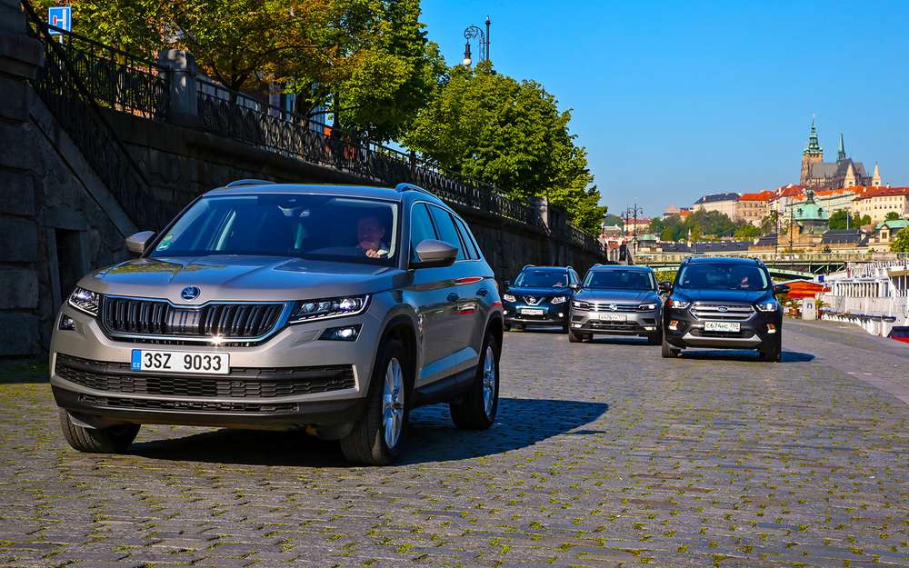 Наступні на черзі - пара Mazda CX-5 і Ford Kuga