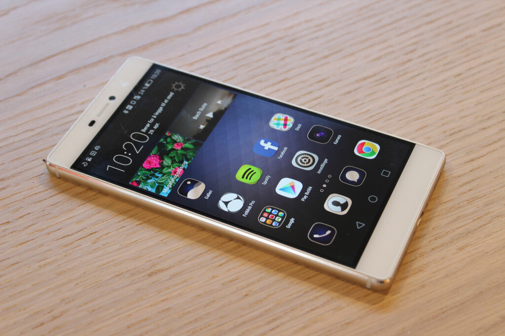 Те ж саме стосується тем, які можна перемикатися між ними, які замінюють як екран блокування, шпалери та піктограми