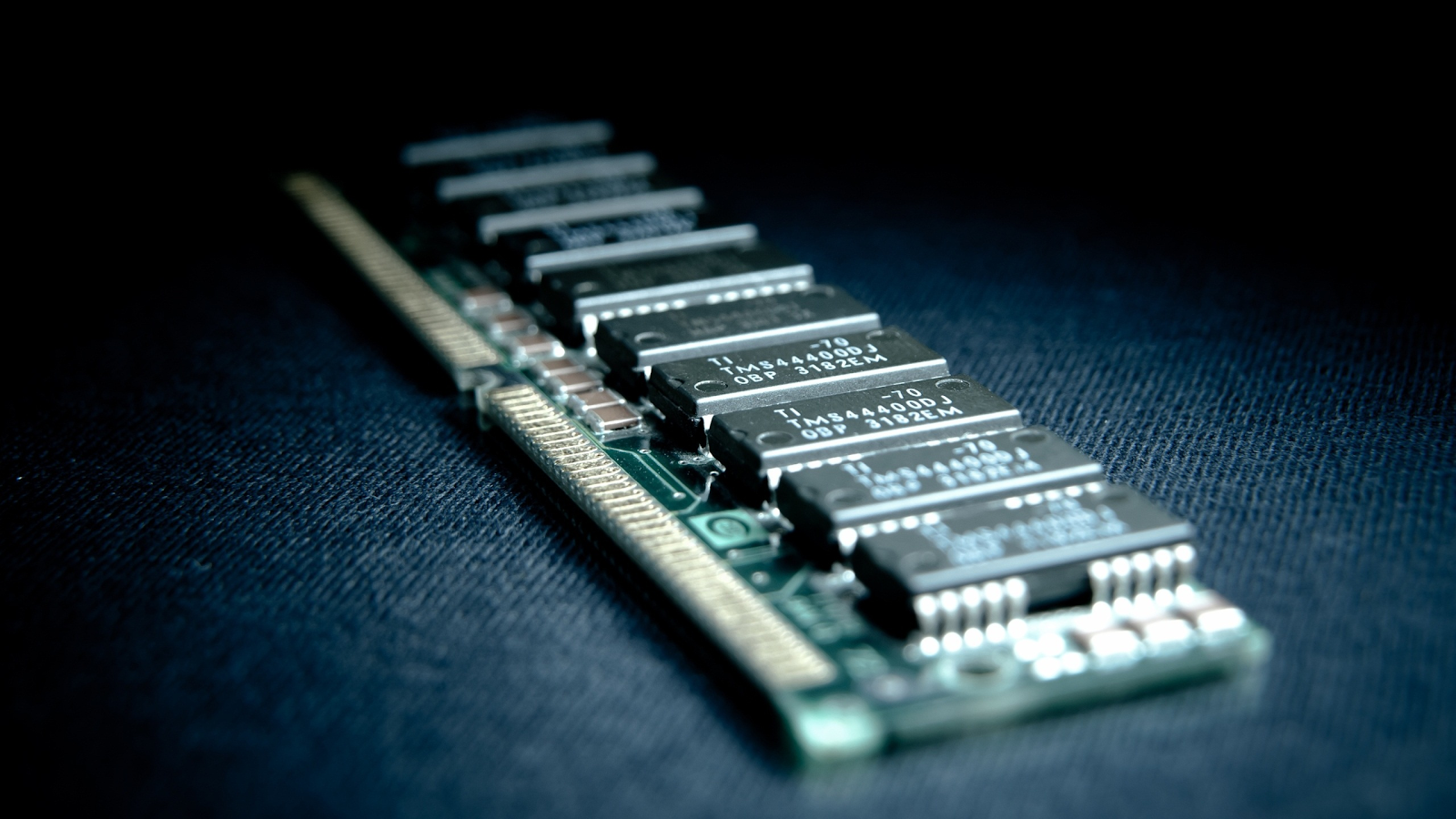 Від обсягу оперативної пам'яті залежить стабільність і працездатність ПК