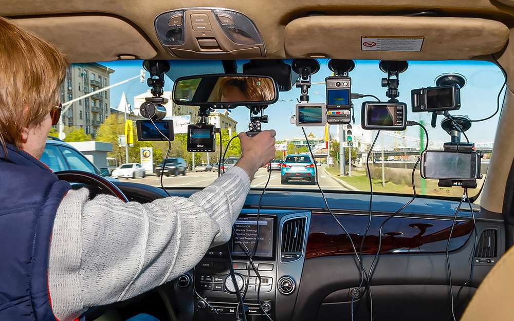 Акумулятор дорогого гаджета розрядився і безпосередньо не підключається - на форумі «За кермом» підняли тему, актуальну для багатьох автомобілістів